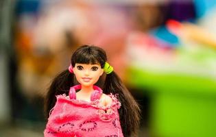 bangkok, tailândia, 22 de fevereiro de 2022 - brinquedo de boneca barbie menina foto