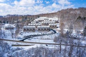 perspectivas no lago cheat na neve do inverno em morgantown foto