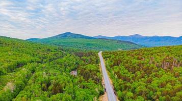 estrada em direção ao monte washington, new hampshire foto