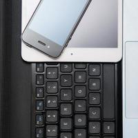 smartphone, tablet e notebook foto