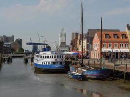 a cidade de husum no mar do norte foto