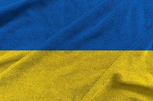 onda de bandeira da ucrânia isolada em png ou fundo transparente, símbolos da ucrânia, modelo para banner, cartão, publicidade, promover, comercial de tv, anúncios, web design, ilustração foto