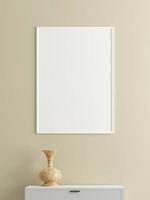 cartaz branco vertical minimalista ou maquete de moldura na parede da sala de estar com mesa. renderização 3D. foto