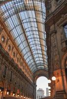 galleria vittorio emanuele ii milão foto