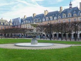 Place des vosges paris foto