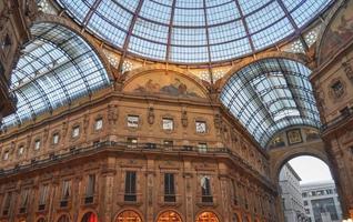 galleria vittorio emanuele ii milão foto