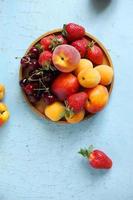 frutas sortidas de verão foto