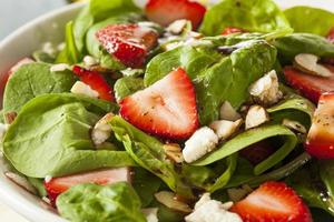 salada balsâmica de morango saudável orgânica foto