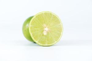 seção transversal de frutas de limão foto