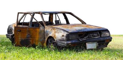 carro de salão danificado pelo fogo. foto