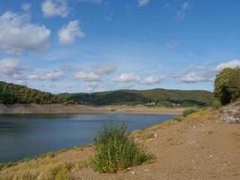 lago perto de waldeck na alemanha foto