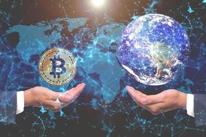 o conceito futuro de bitcoin substituirá o dinheiro atual foto