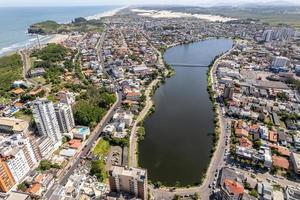 vista aérea de torres, rio grande do sul, brasil. cidade litorânea no sul do brasil. foto