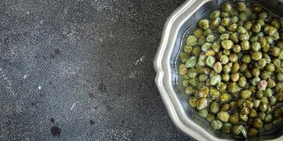 alcaparras fresca refeição saudável comida lanche dieta na mesa cópia espaço comida foto