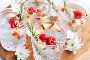 bebidas frutadas refrescantes foto
