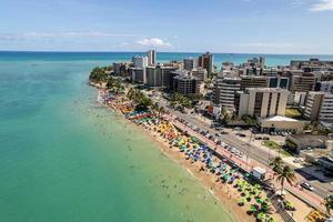 vista aérea das praias de maceio, alagoas, região nordeste do brasil. foto