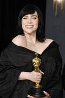 los angeles, 27 de março - billie eilish no 94th academy awards no dolby theater em 27 de março de 2022 em los angeles, ca foto
