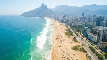 imagem aérea da praia de ipanema foto