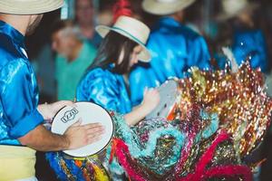 minas gerais, brasil, dez 2019 - apresentação de dança tradicional chamada festa do congo foto