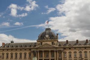 edifício histórico em paris frança foto