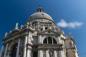 a basílica santa maria della salute em veneza foto