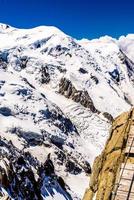 montanhas nevadas chamonix, mont blanc, haute-savoie, alpes, frança foto