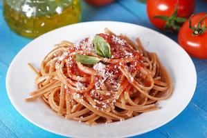 espaguete com molho de tomate