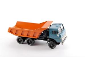 modelo em escala de coleta do caminhão basculante
