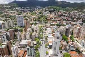 vista aérea da cidade de belo horizonte, em minas gerais, brasil. foto