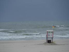 a praia de juist na alemanha foto