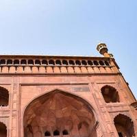 detalhe arquitetônico da mesquita jama masjid old delhi, índia, a arquitetura espetacular da mesquita jama masjid em delhi 6 durante a temporada de ramzan, a mesquita mais importante da índia foto