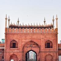 detalhe arquitetônico da mesquita jama masjid, antiga delhi, índia, a arquitetura espetacular da mesquita jama masjid em delhi 6 durante a temporada de ramzan, a mesquita mais importante da índia foto