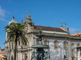 o rio douro e a cidade do porto foto