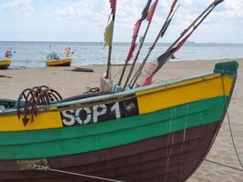 a praia de sopot na polônia foto