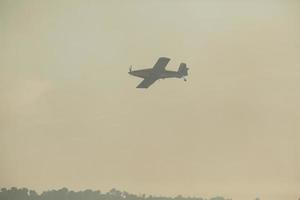 trator aéreo at-802 aeronaves de combate a incêndio foto