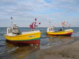 a praia de sopot na polônia foto