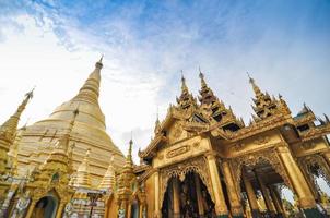 pagode shwedagon paya, yangon, myanmar foto