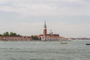 vista da ilha de san giorgio, veneza, itália foto