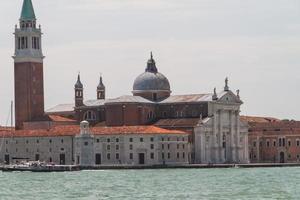 vista da ilha de san giorgio, veneza, itália foto