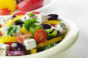 salada grega caseira foto