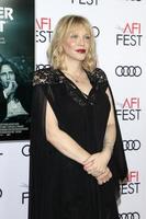 los angeles, 12 de nov - courtney love no afi fest 2017 a exibição do artista do desastre no tcl chinese theatre imax em 12 de novembro de 2017 em los angeles, ca foto