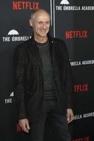 los angeles, 12 de fevereiro - colm feore na estréia da academia de guarda-chuva no arclight hollywood em 12 de fevereiro de 2019 em los angeles, ca foto