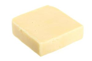 queijo isolado no fundo branco foto