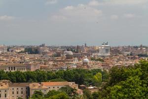 série de viagens - itália. vista acima do centro de roma, itália. foto