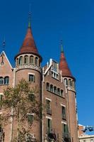 casa modernista como um castelo na cidade de barcelona