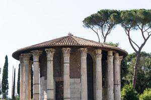 roma - templo vesta foto