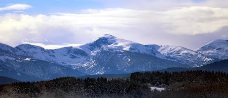 montanha do inverno foto