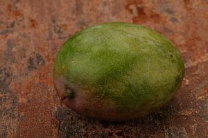 frutas tropicais - manga doce verde foto