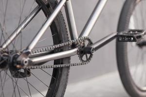 foto de close-up da corrente de bicicleta