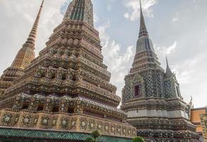 templo de wat pho bangkok tailândia foto